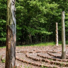 Labyrinth am Lebenspfad Säule